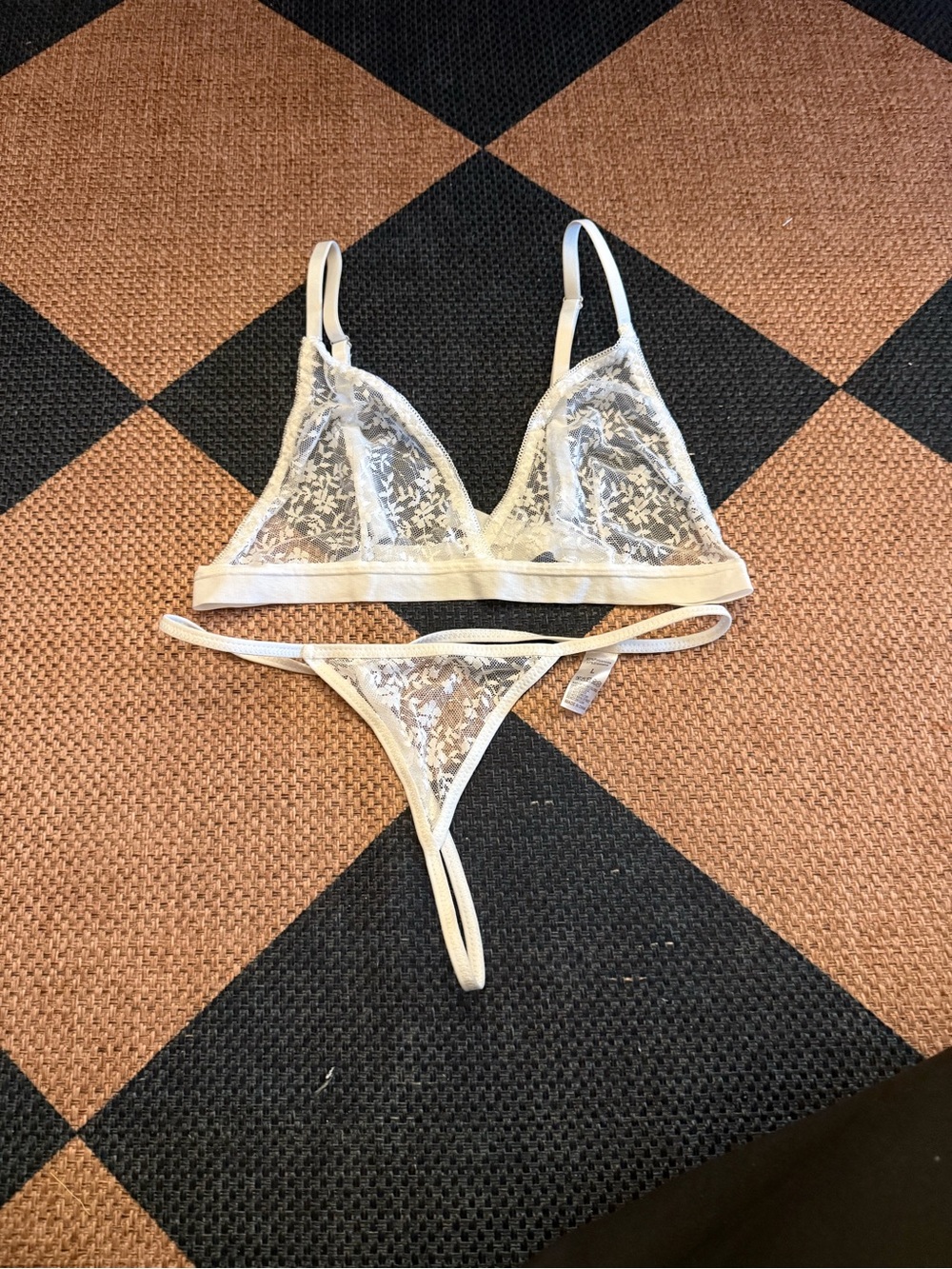 Sheer Lace Bralette & Thong Set - Ivory